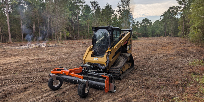 Mulching in Panama City, Florida